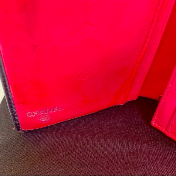 CHANEL Cambon Bi fold Long Wallet Line Coco Mark Leather / Black ~ Neon Pink COA - Picture 4 of 16